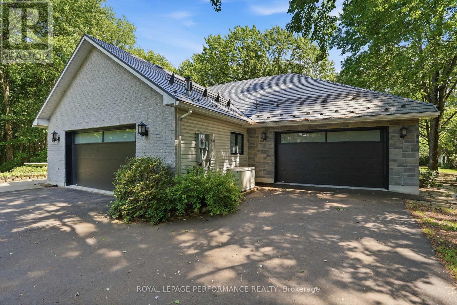 26 Marie-Eve Street, Alfred And Plantagenet, Ontario  K0B 1A0 - Photo 3 - X13463958