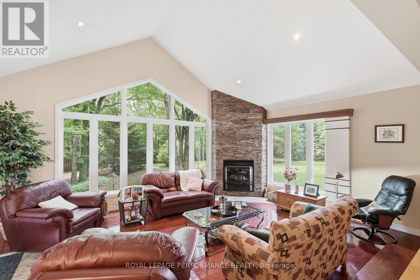 26 Marie-Eve Street, Alfred And Plantagenet, Ontario  K0B 1A0 - Photo 5 - X13463958