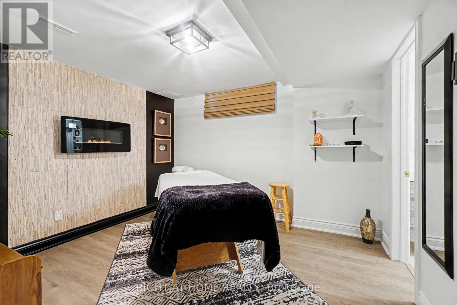 1484 Meadowbrook Road, Ottawa, Ontario  K1B 5C3 - Photo 38 - X13463858