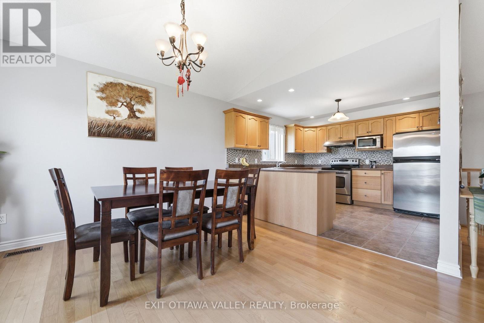6 Cockcroft Crescent, Deep River, Ontario  K0J 1P0 - Photo 14 - X13463732