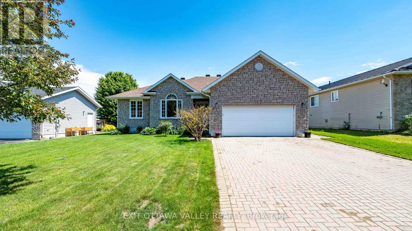 6 Cockcroft Crescent, Deep River, Ontario  K0J 1P0 - Photo 3 - X13463732