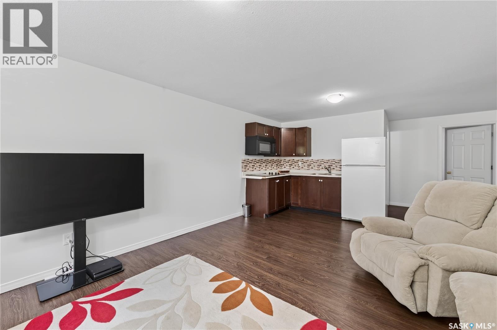 4461 James Hill Road, Regina, Saskatchewan  S4W 0K5 - Photo 13 - SK039986