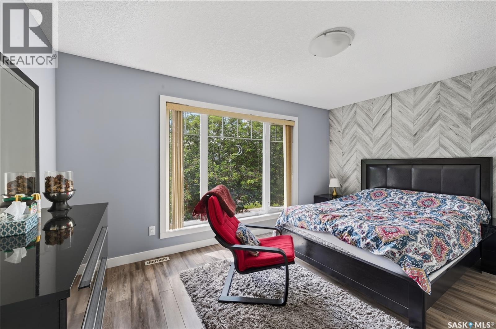 4461 James Hill Road, Regina, Saskatchewan  S4W 0K5 - Photo 8 - SK039986
