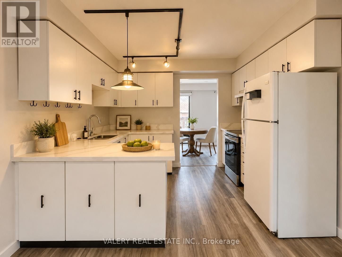 Main - 164 Daniels Crescent, Ajax, Ontario  L1T 1Z3 - Photo 4 - E13450208