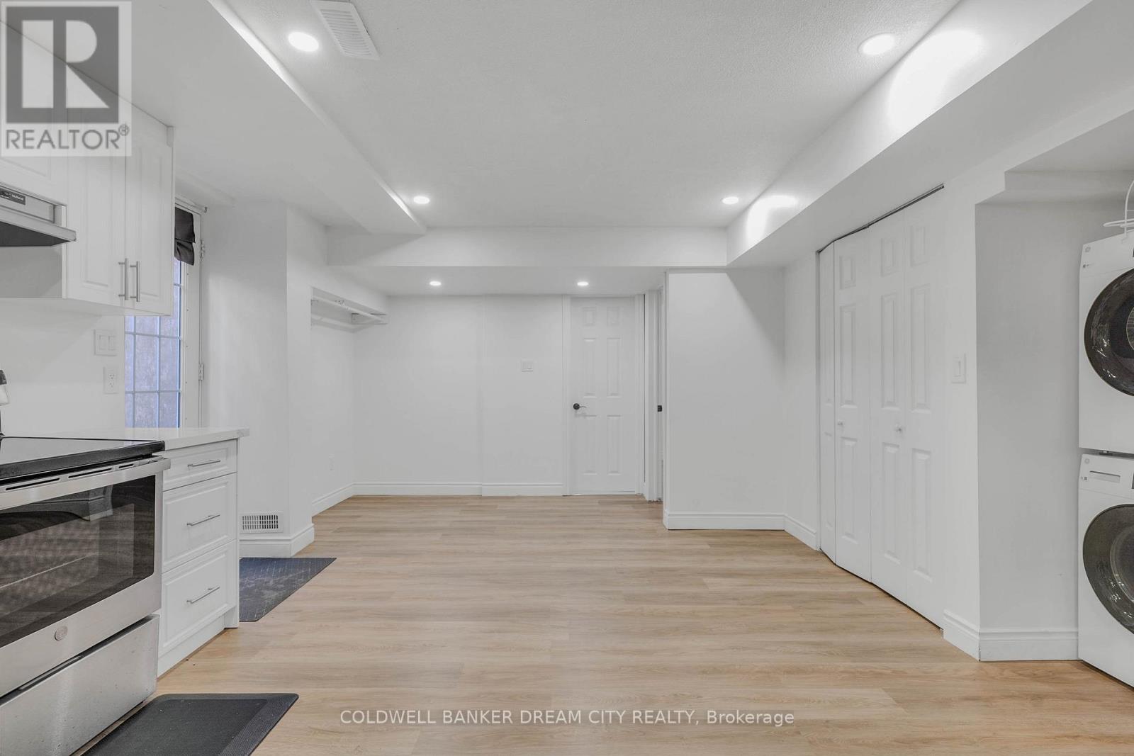 15 Portwine Drive, Toronto, Ontario  M1C 0C9 - Photo 6 - E13463408