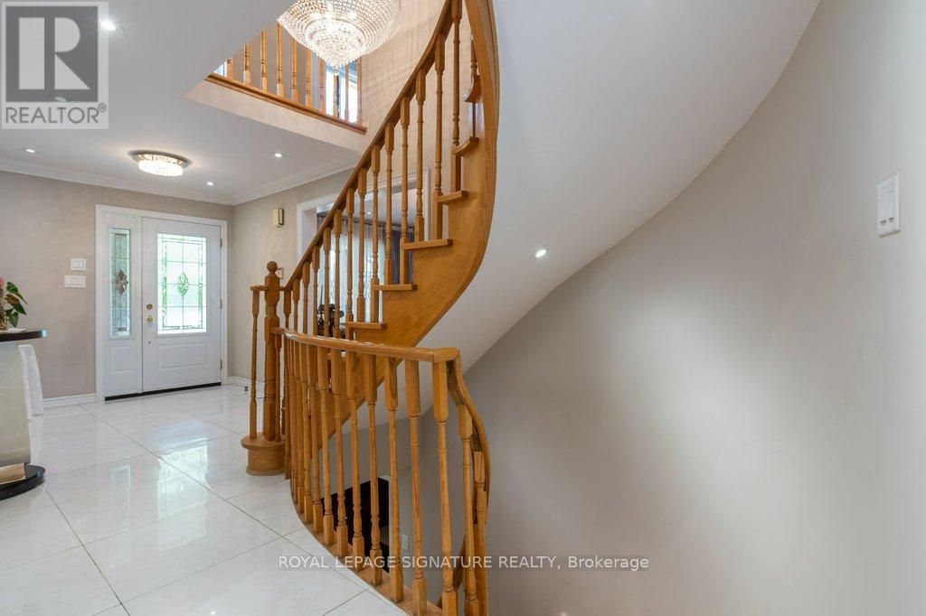 119 Chancellor Drive, Vaughan, Ontario  L4L 7M9 - Photo 8 - N13462848