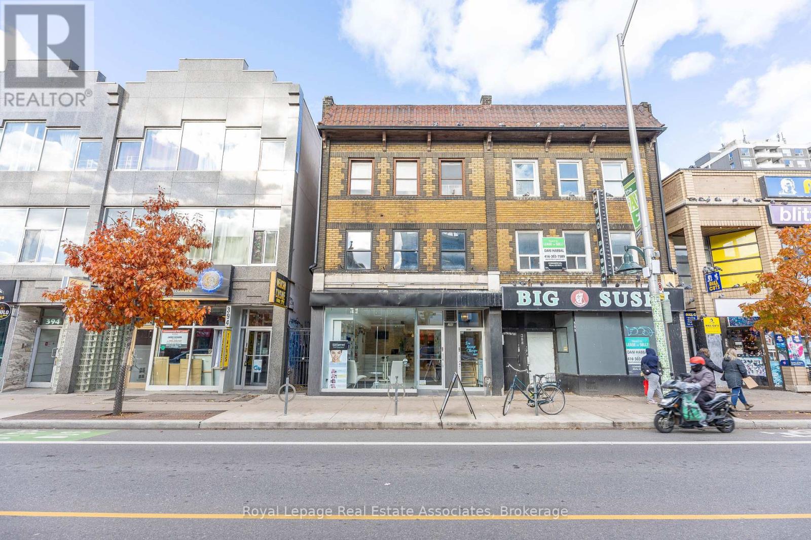 390 Bloor Street W, Toronto, Ontario M5S 1X4 - Photo 1 - C12566870
