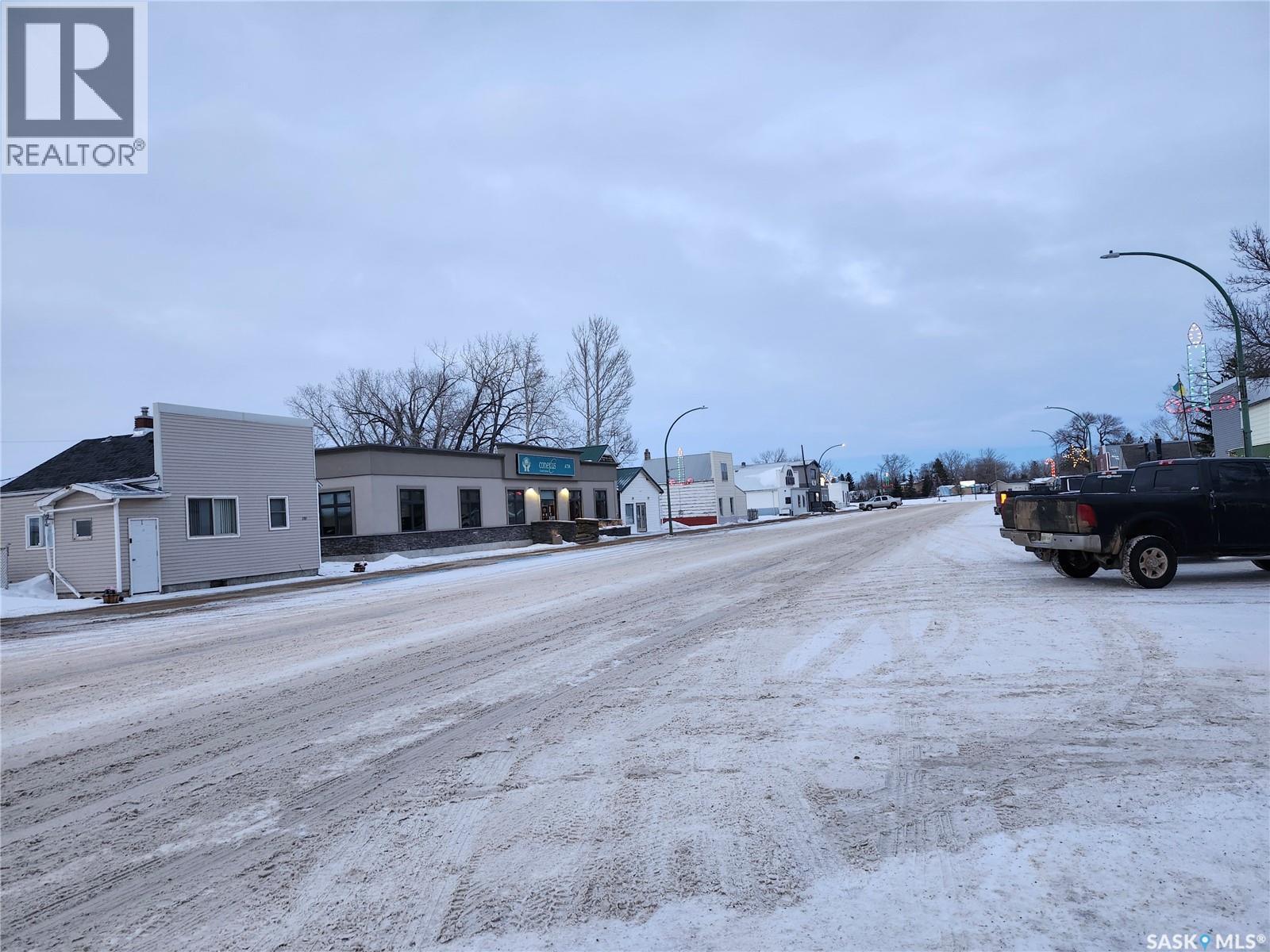 205 Main Street, Midale, Saskatchewan S0C 1S0 - Photo 2 - SK039891