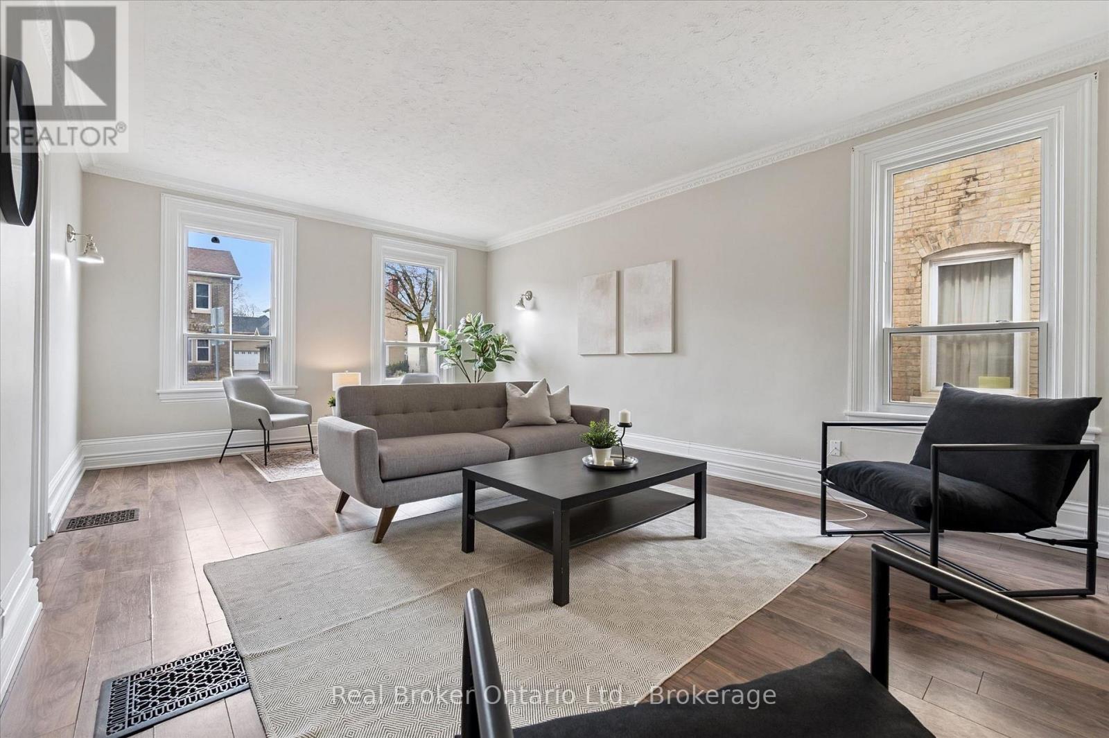 59 William Street, Brantford, Ontario  N3T 3K6 - Photo 10 - X12945696