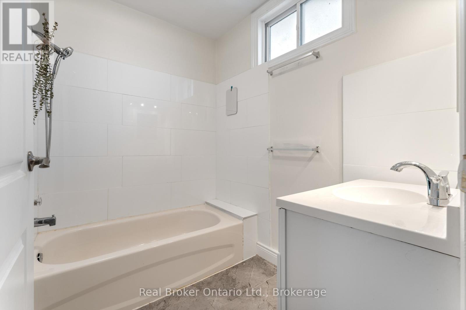 2 - 128 Herkimer Street, Hamilton, Ontario  L8P 2H1 - Photo 19 - X13211726