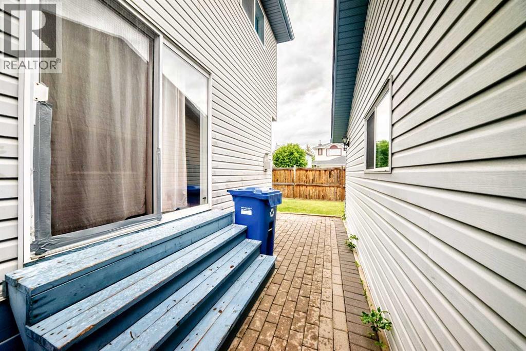 98 Country Hills Heights NW, Calgary, Alberta  T3K 4Y6 - Photo 46 - A2321079