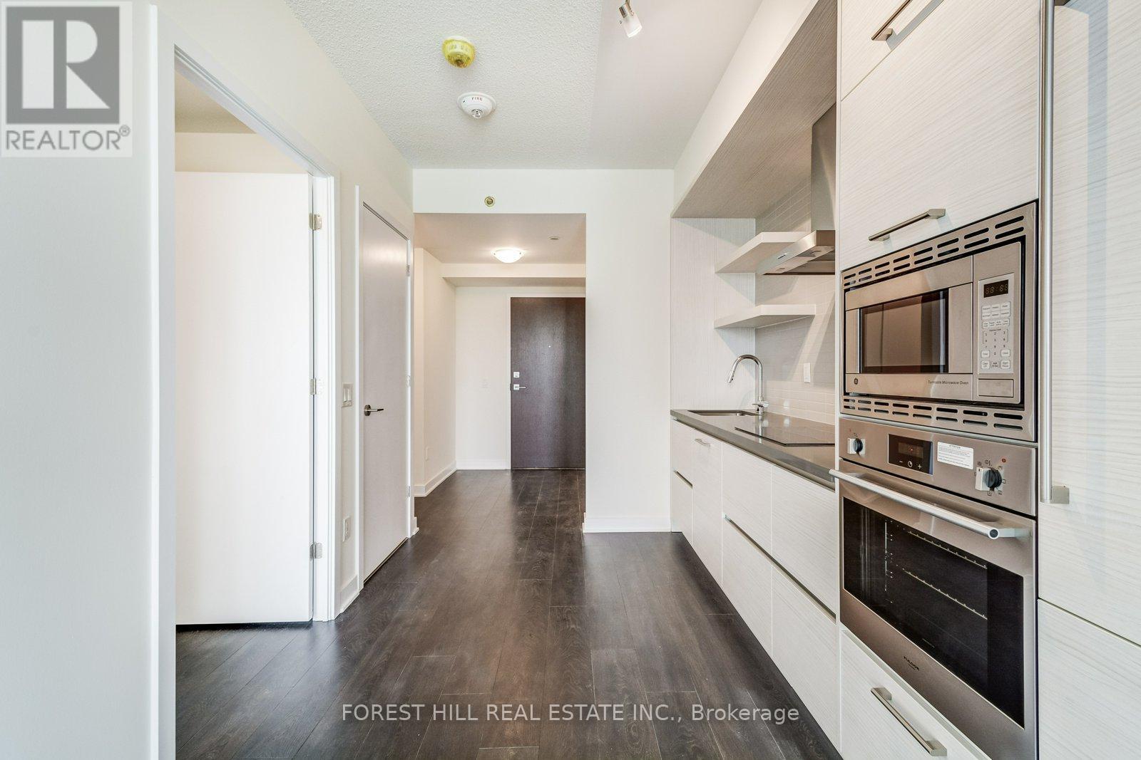 5210 - 2221 YONGE STREET Toronto (Mount Pleasant West), ON M4S 2B4