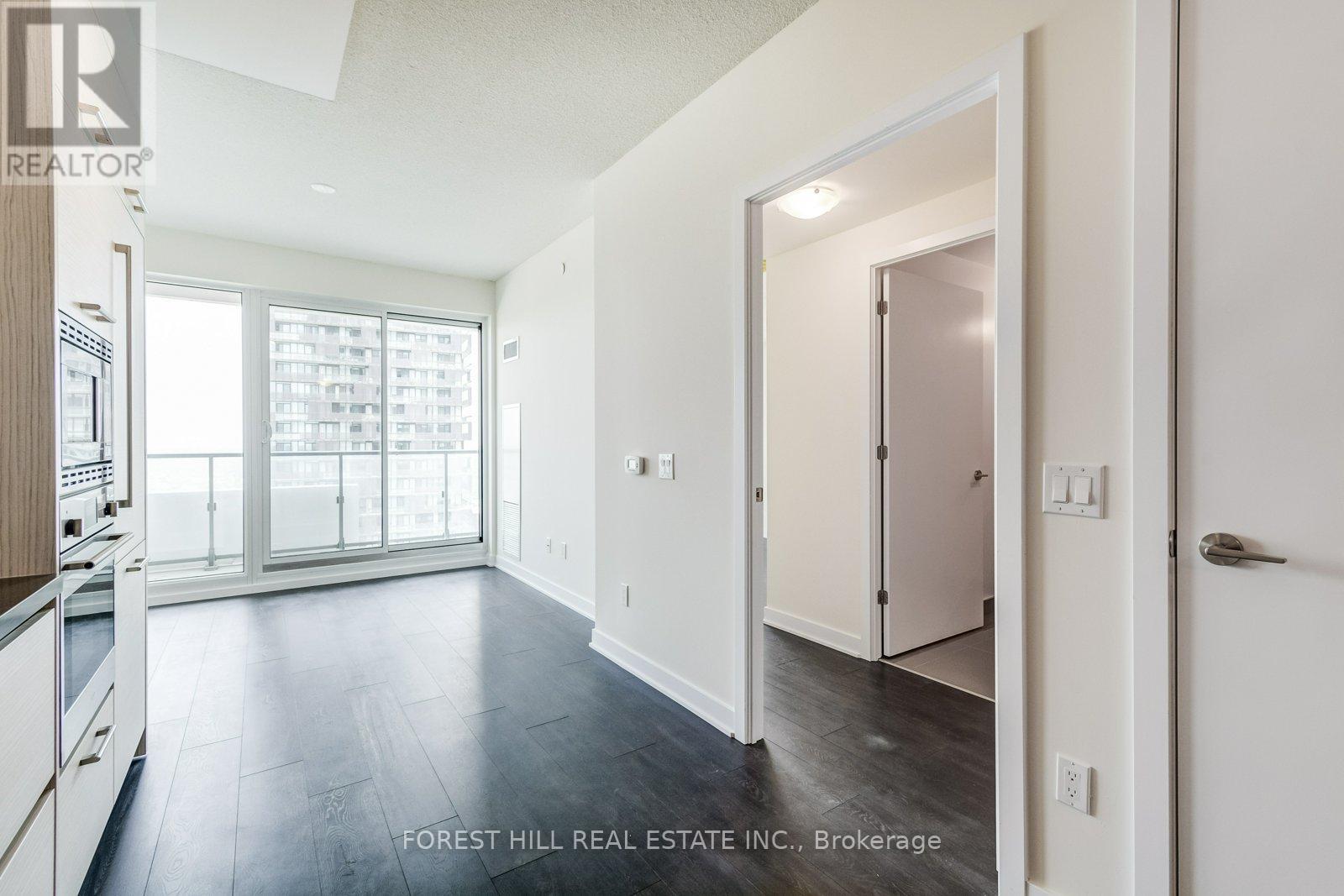 5210 - 2221 YONGE STREET Toronto (Mount Pleasant West), ON M4S 2B4