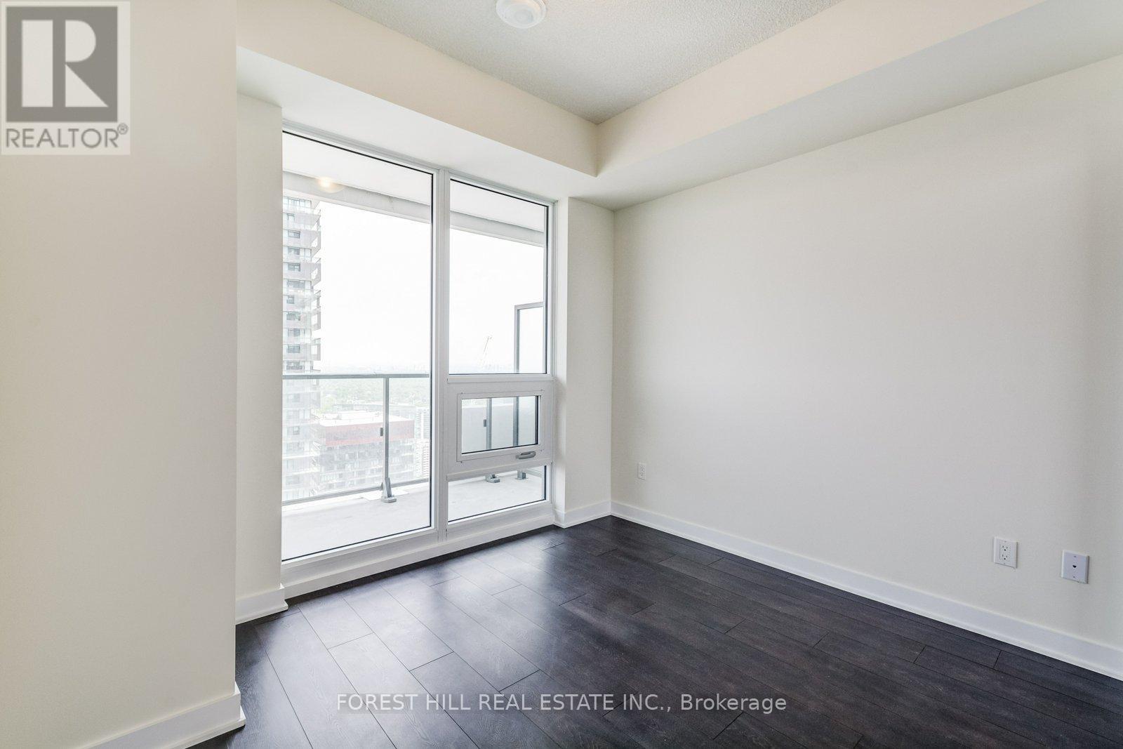 5210 - 2221 YONGE STREET Toronto (Mount Pleasant West), ON M4S 2B4