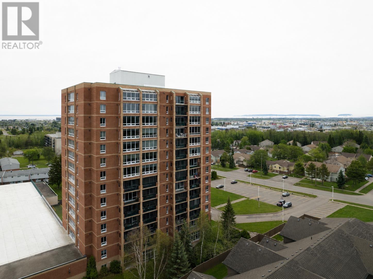 802 590 Beverly St, Thunder Bay, Ontario  P7B 6H1 - Photo 4 - TB2601588