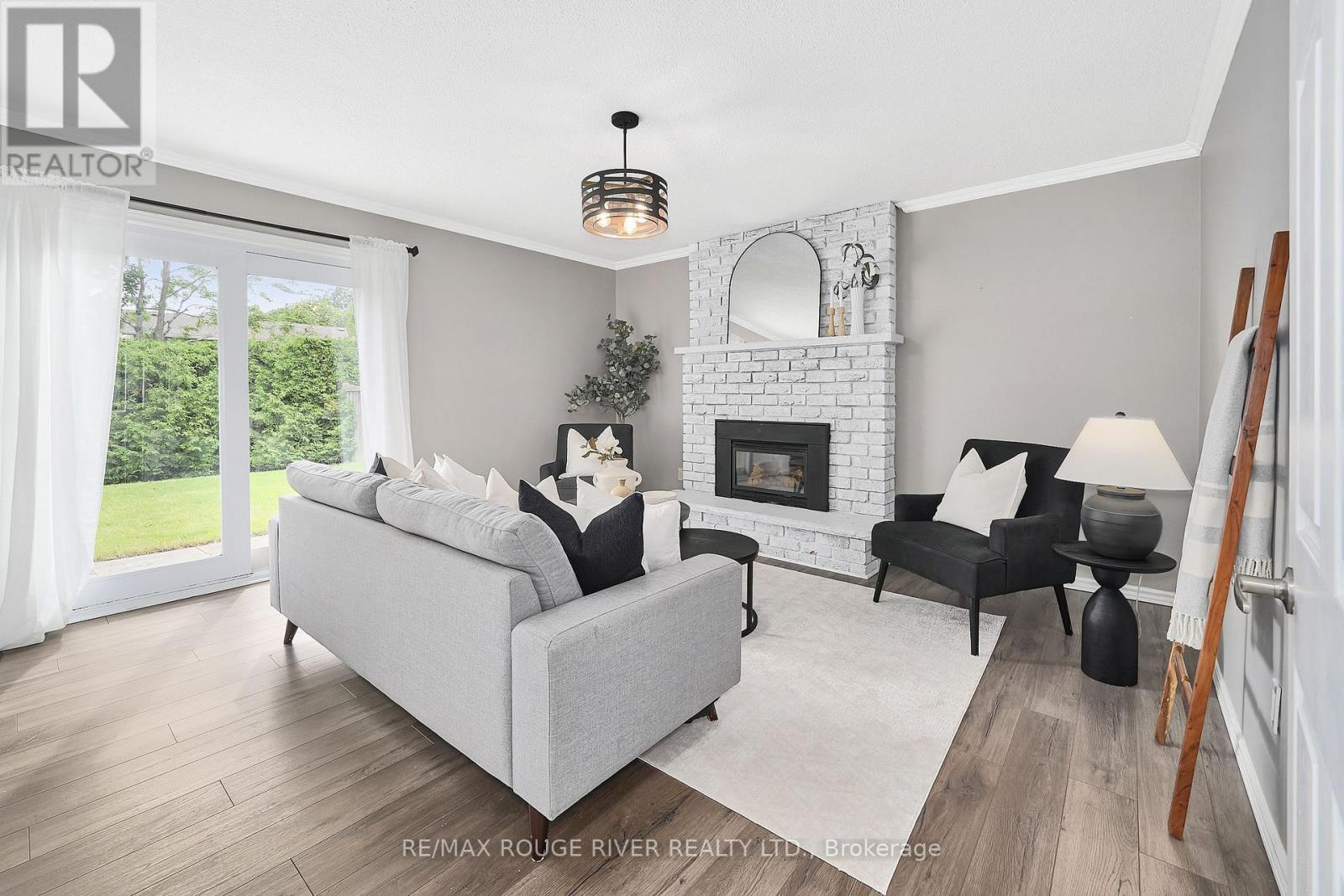 6 Ribblesdale Drive, Whitby, Ontario  L1N 6K6 - Photo 13 - E13463796