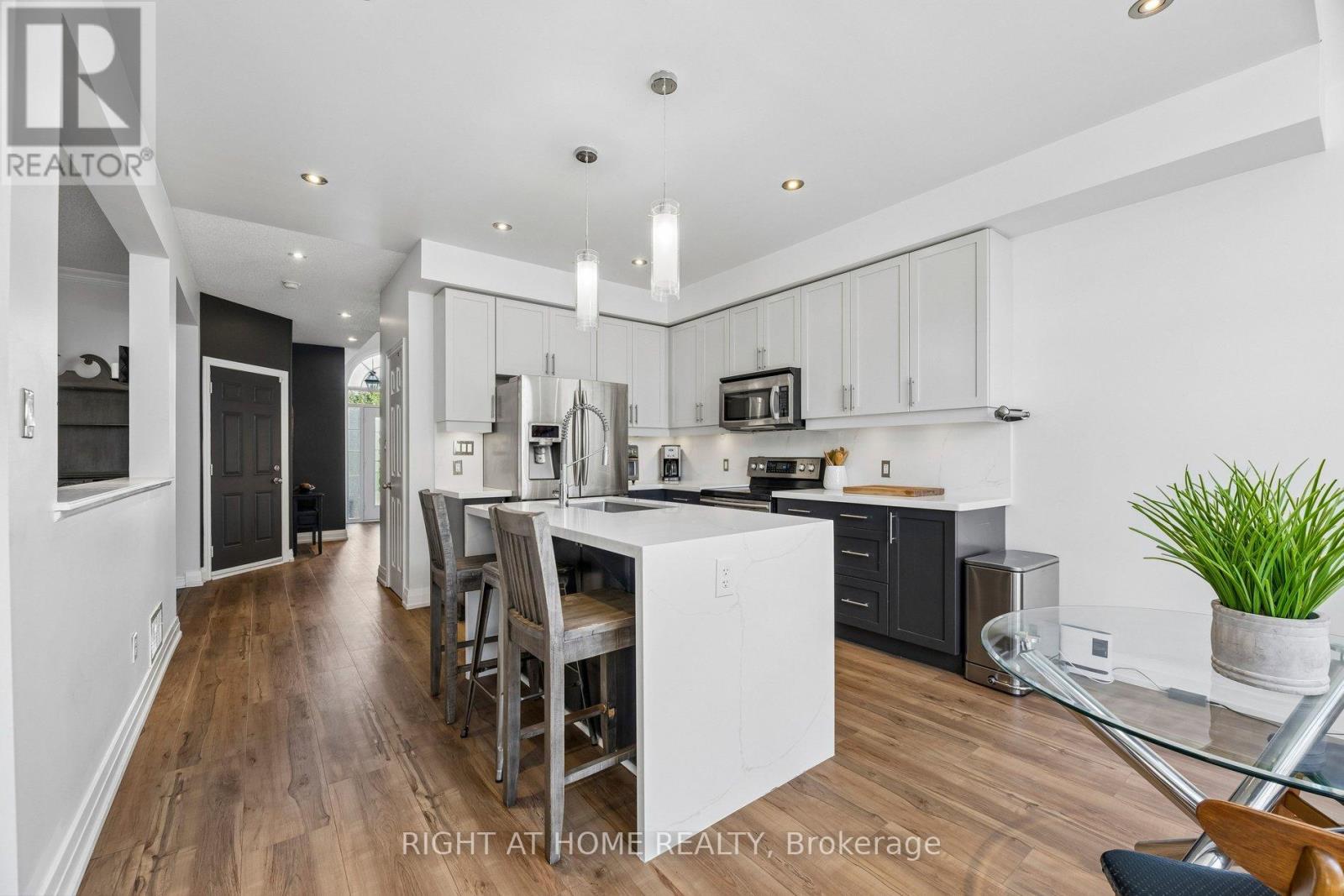 99 Hockley Avenue, Clarington, Ontario  L1C 0G4 - Photo 15 - E13463836