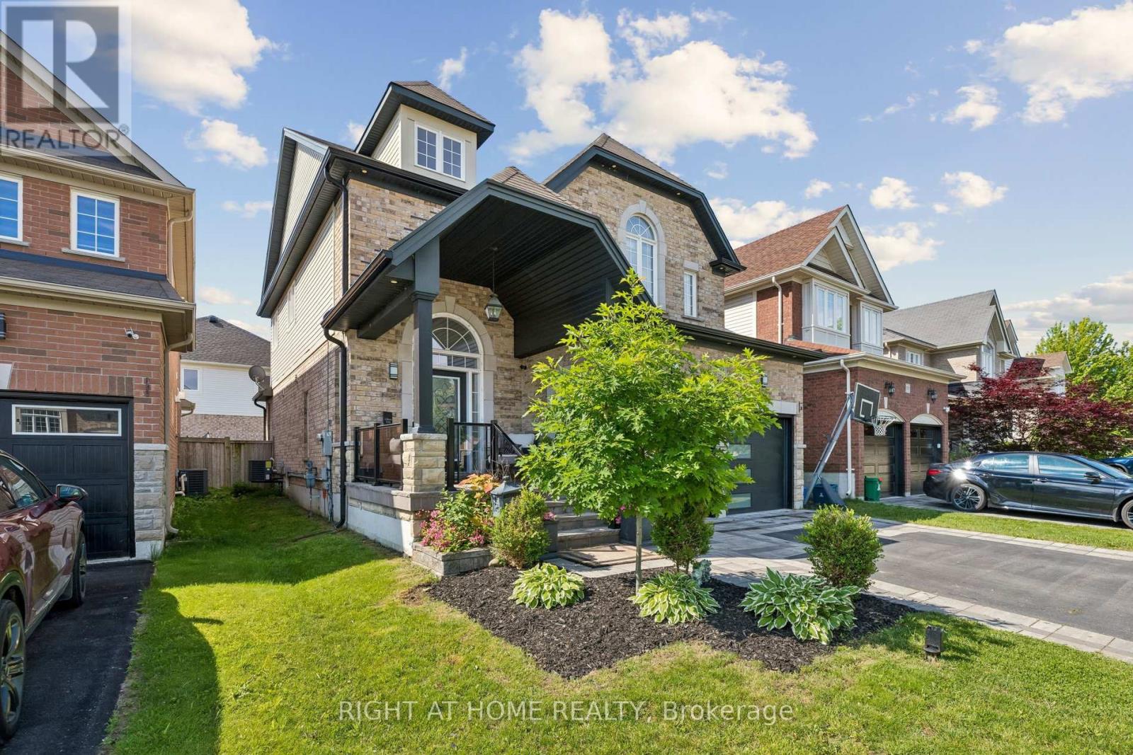99 Hockley Avenue, Clarington, Ontario  L1C 0G4 - Photo 3 - E13463836