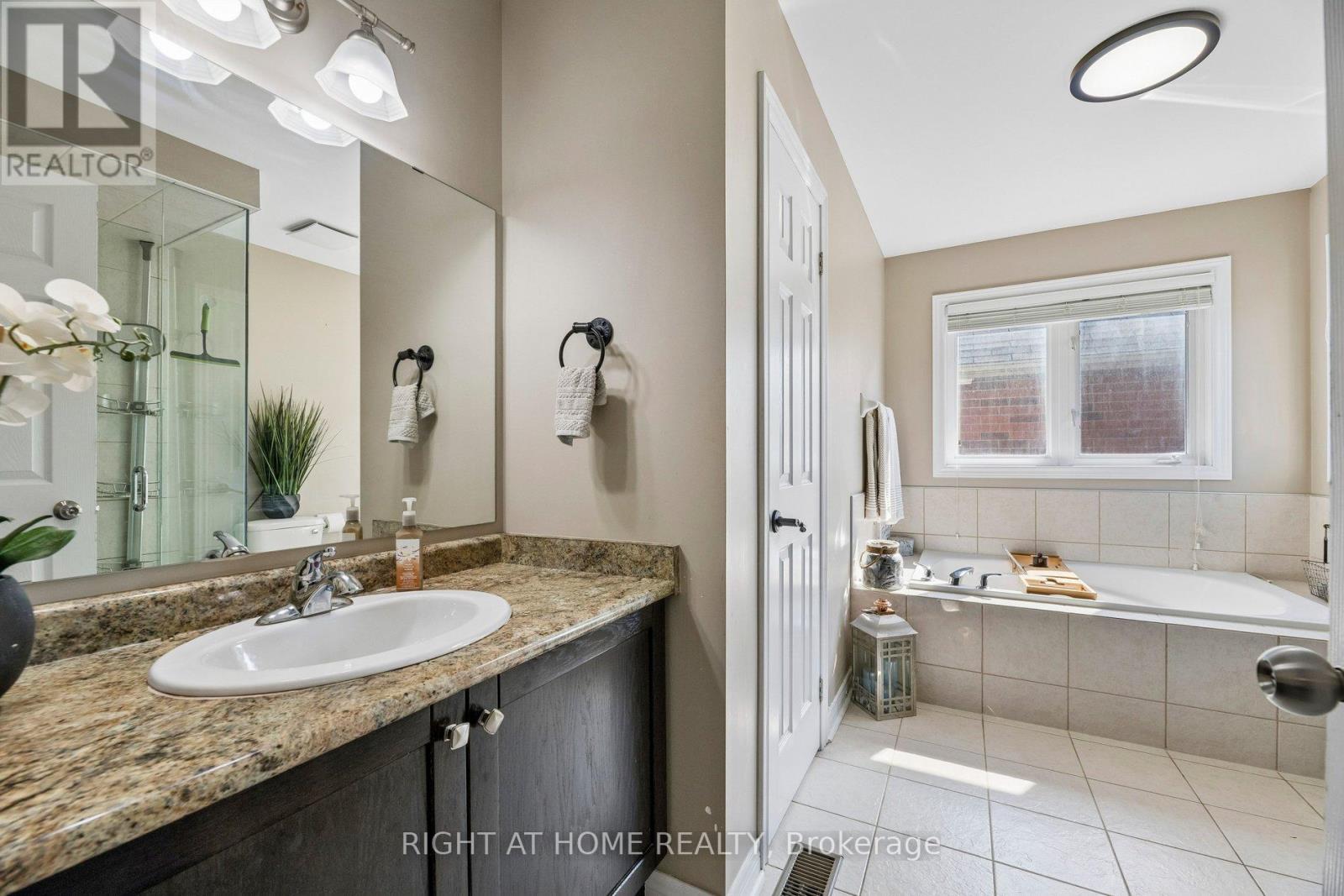 99 Hockley Avenue, Clarington, Ontario  L1C 0G4 - Photo 31 - E13463836