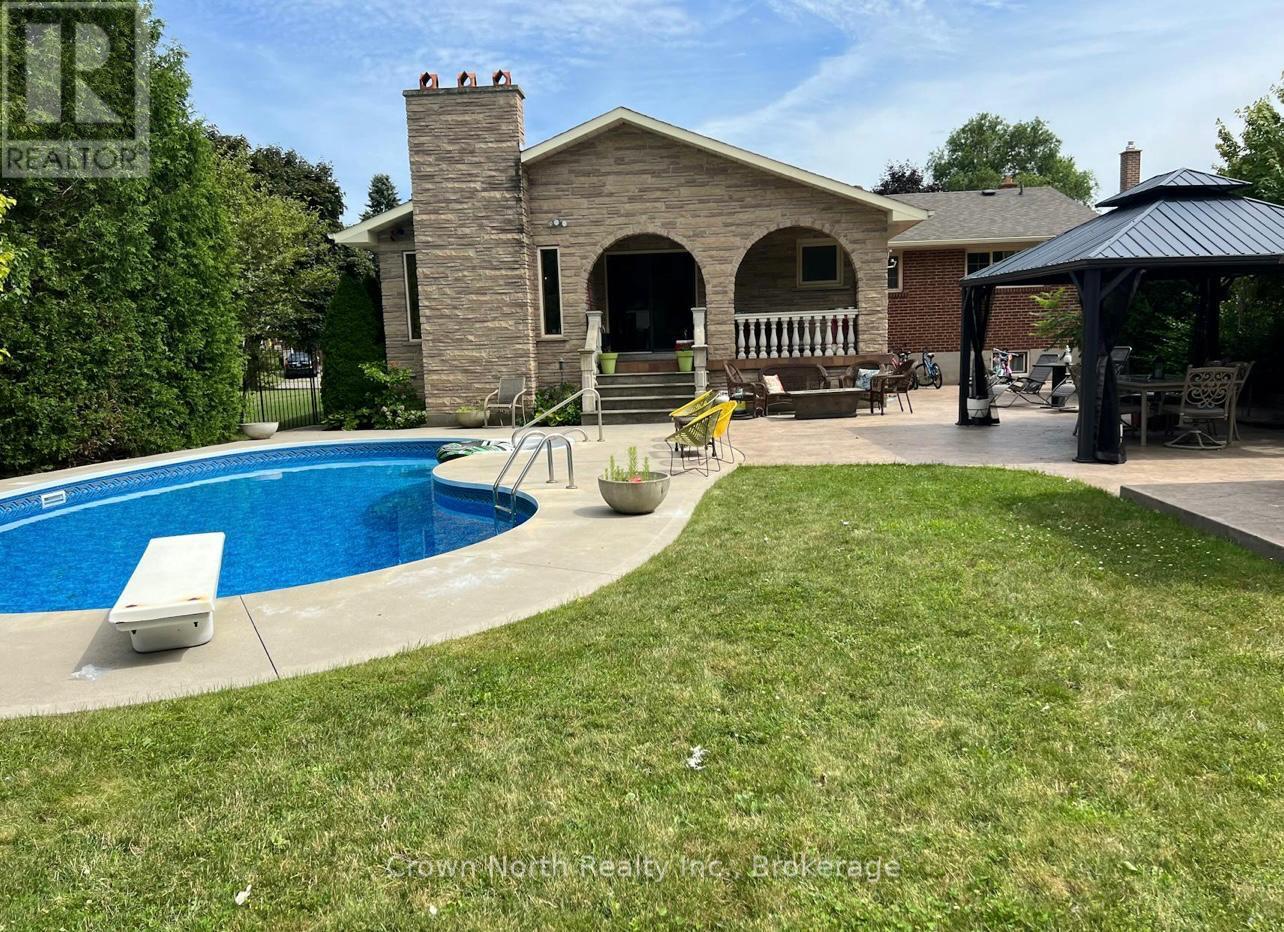 109 PORTICO DRIVE, Toronto, Ontario