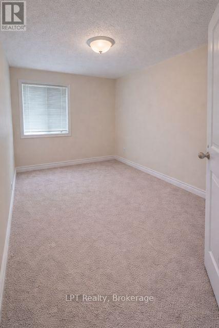 466 Meadowglade Road, Clarington, Ontario  L1E 2W8 - Photo 11 - E13003096