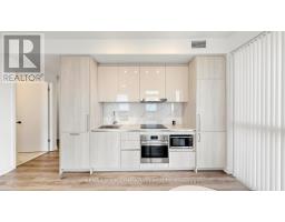 1702 - 225 COMMERCE STREET, Vaughan, Ontario