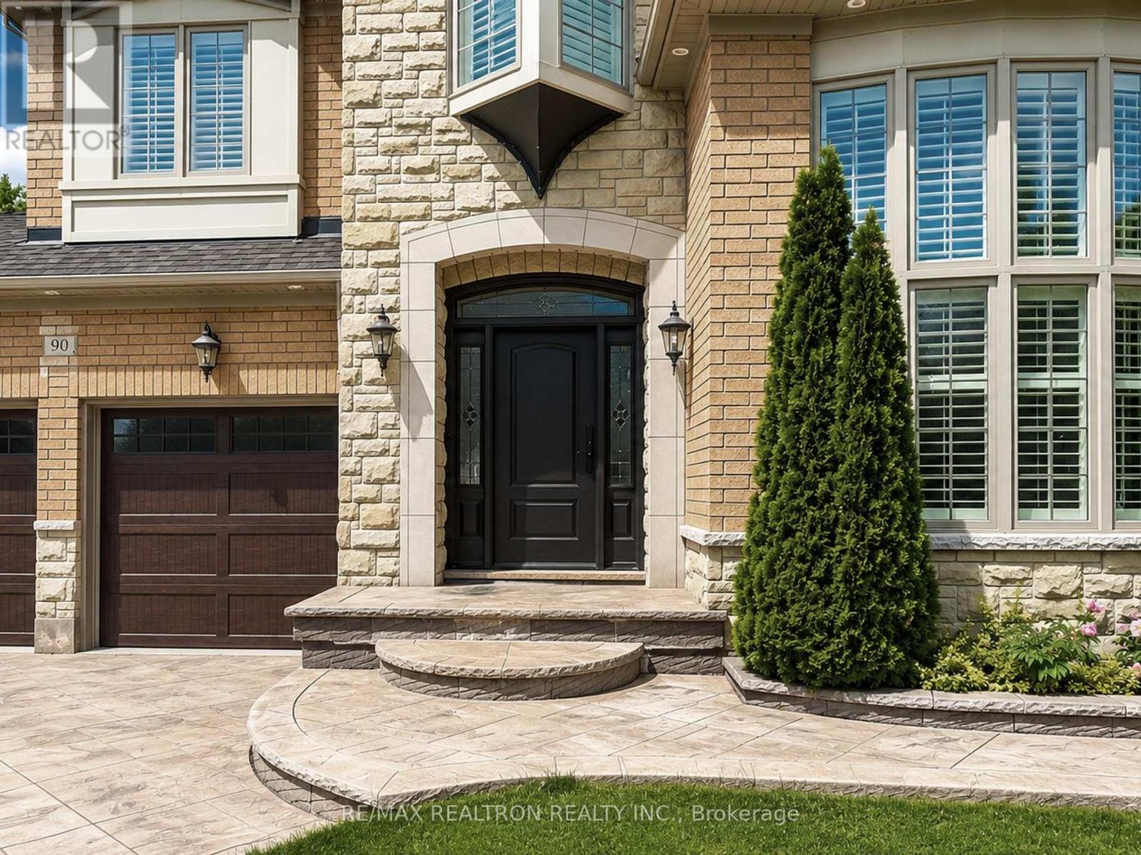 90 Braith Crescent, Whitchurch-Stouffville, Ontario  L4A 0B7 - Photo 3 - N13463784