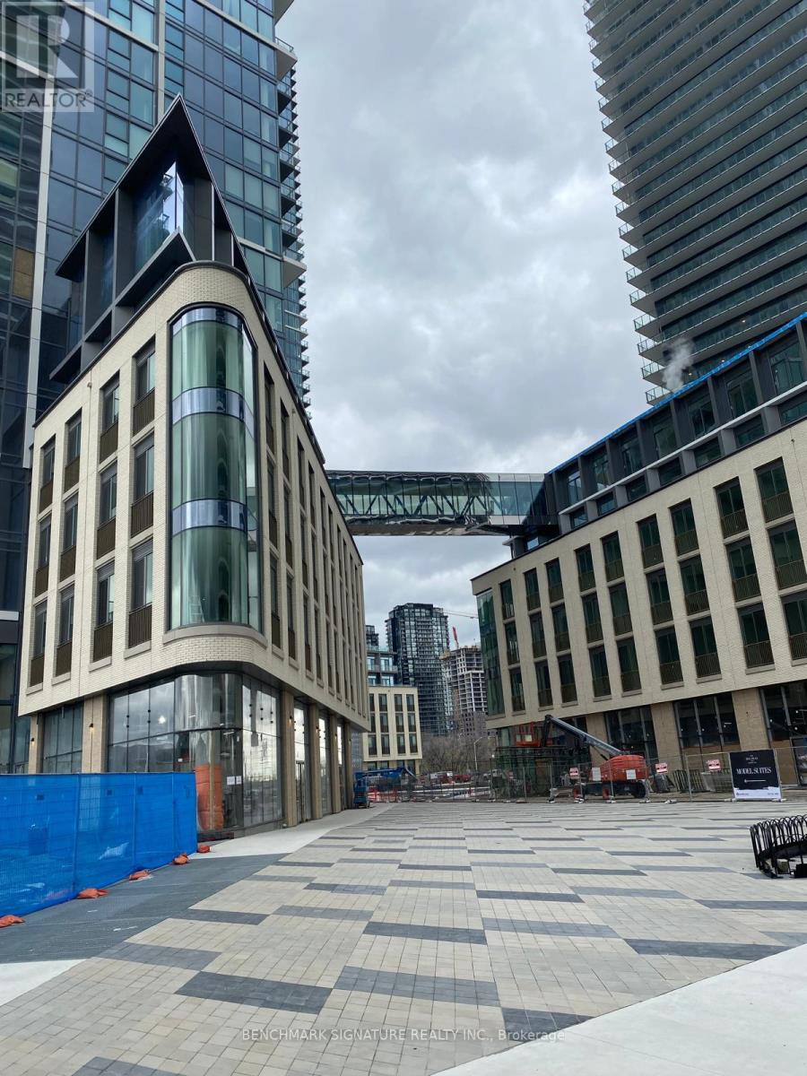 302 - 7890 JANE STREET, Vaughan, Ontario