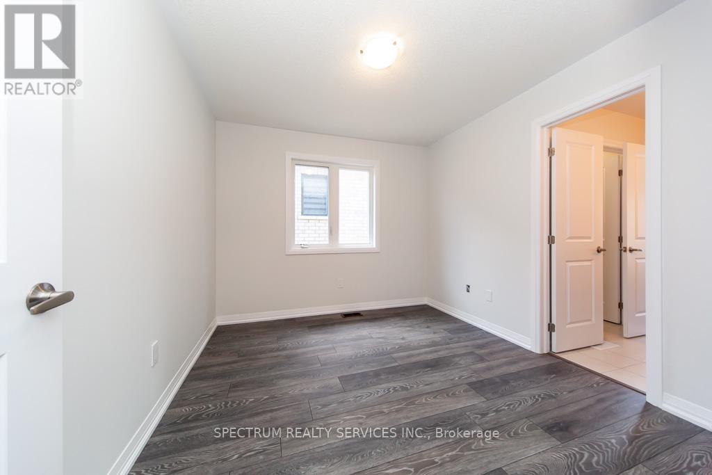 1409 Stovell Crescent, Innisfil, Ontario  L0L 1W0 - Photo 35 - N13463942