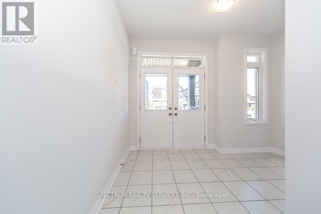 1409 Stovell Crescent, Innisfil, Ontario  L0L 1W0 - Photo 4 - N13463942