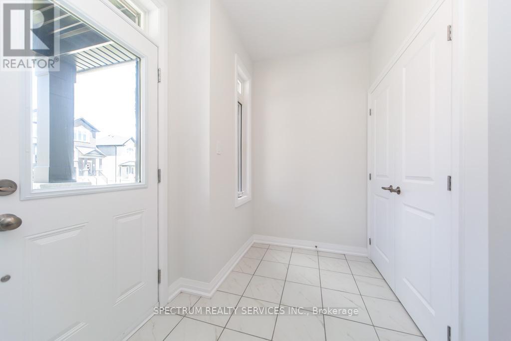 1409 Stovell Crescent, Innisfil, Ontario  L0L 1W0 - Photo 5 - N13463942
