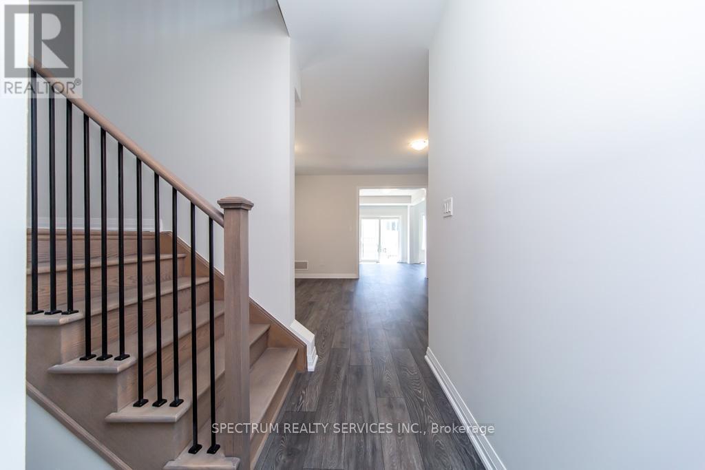 1409 Stovell Crescent, Innisfil, Ontario  L0L 1W0 - Photo 6 - N13463942