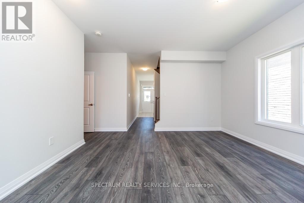 1409 Stovell Crescent, Innisfil, Ontario  L0L 1W0 - Photo 8 - N13463942