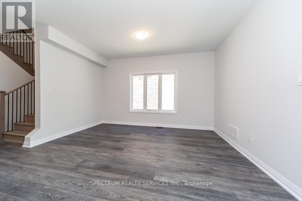 1409 Stovell Crescent, Innisfil, Ontario  L0L 1W0 - Photo 9 - N13463942