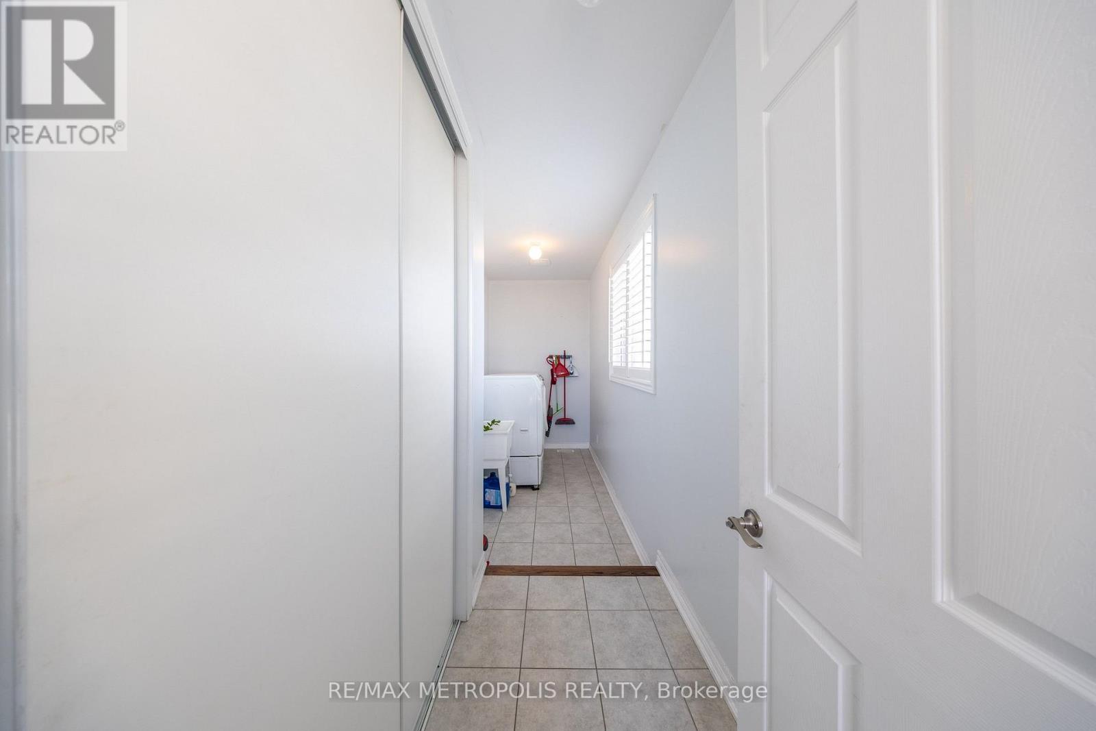 36 Michaelis Street, New Tecumseth, Ontario  L9R 0M8 - Photo 22 - N13463972