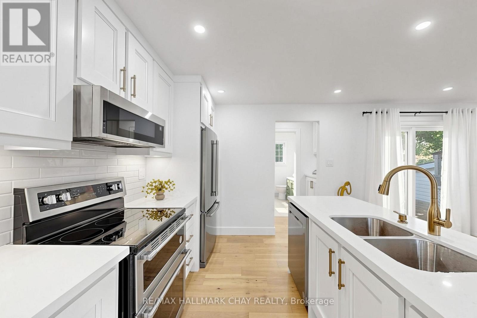 202 Cherry Street, Clearview, Ontario  L0M 1S0 - Photo 14 - S13463998