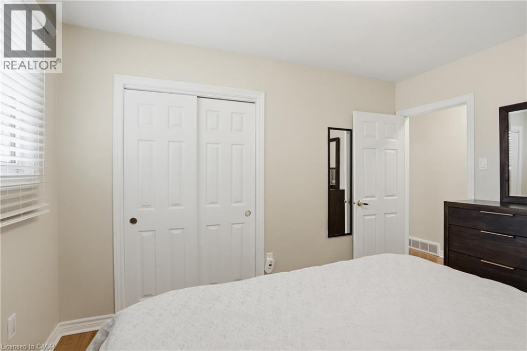 147 Manning Avenue, Hamilton, Ontario  L9A 3E8 - Photo 15 - 40841138