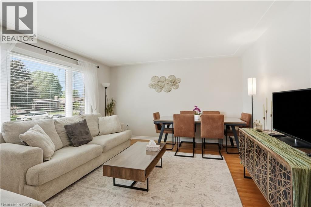 147 Manning Avenue, Hamilton, Ontario  L9A 3E8 - Photo 4 - 40841138