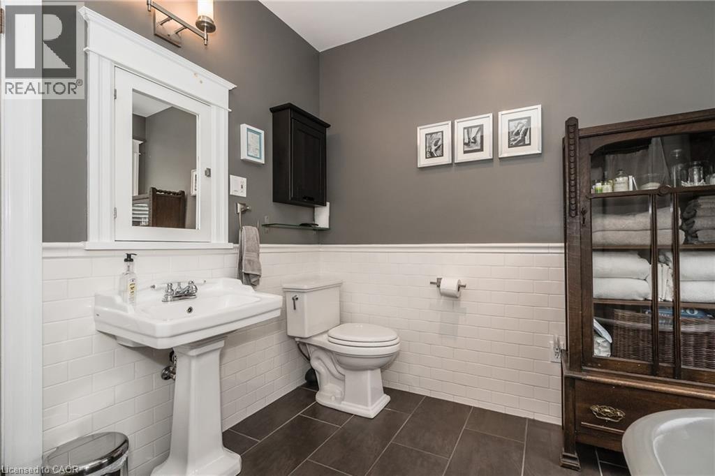 102 Ontario Avenue Unit# Main, Hamilton, Ontario  L8N 2X2 - Photo 25 - 40840833