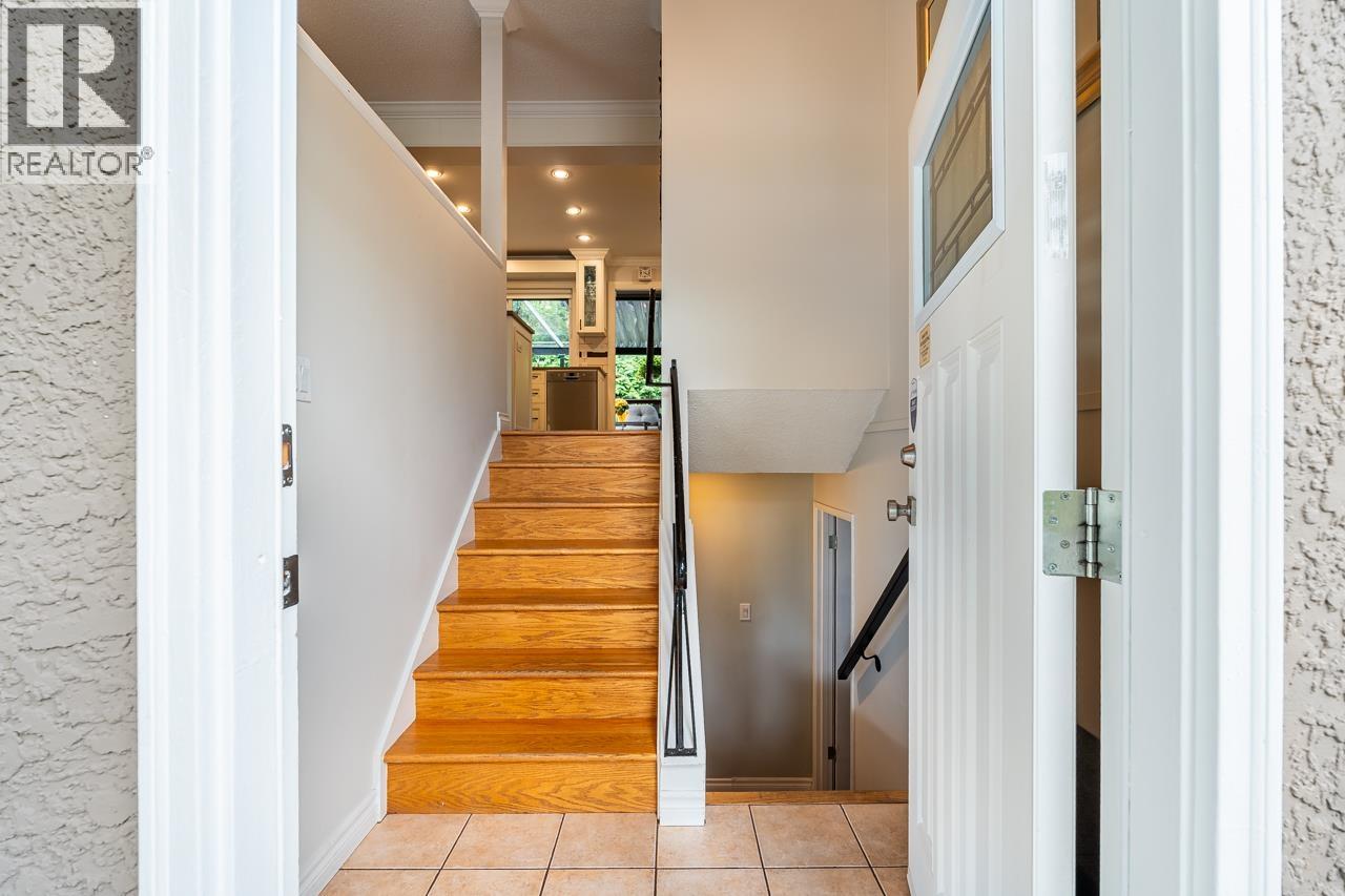 1879 Rodger Avenue, Port Coquitlam, British Columbia  V3C 1B8 - Photo 4 - R3137430