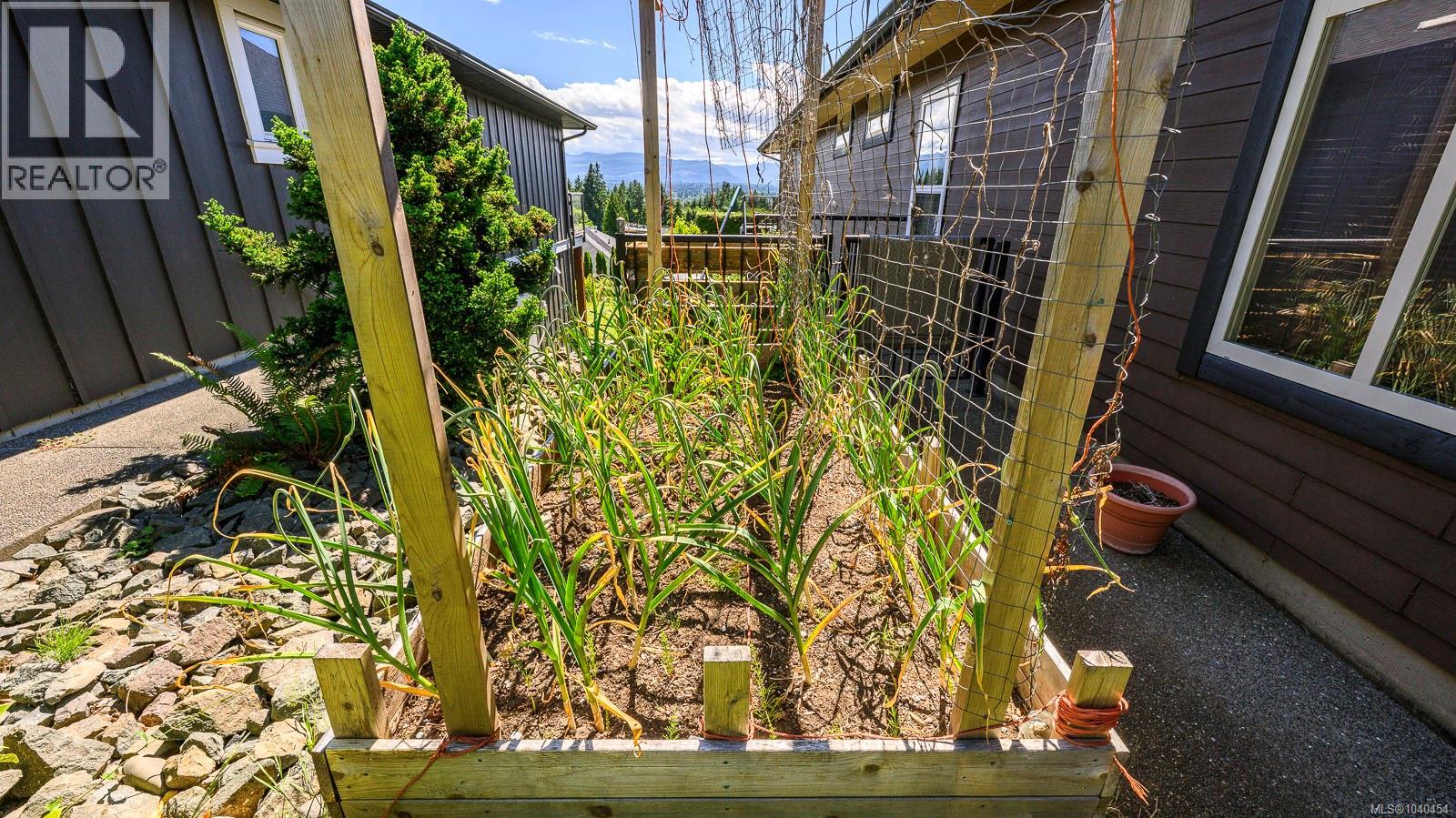 823 Thorpe Ave, Courtenay, British Columbia  V9N 8C9 - Photo 15 - 1040454