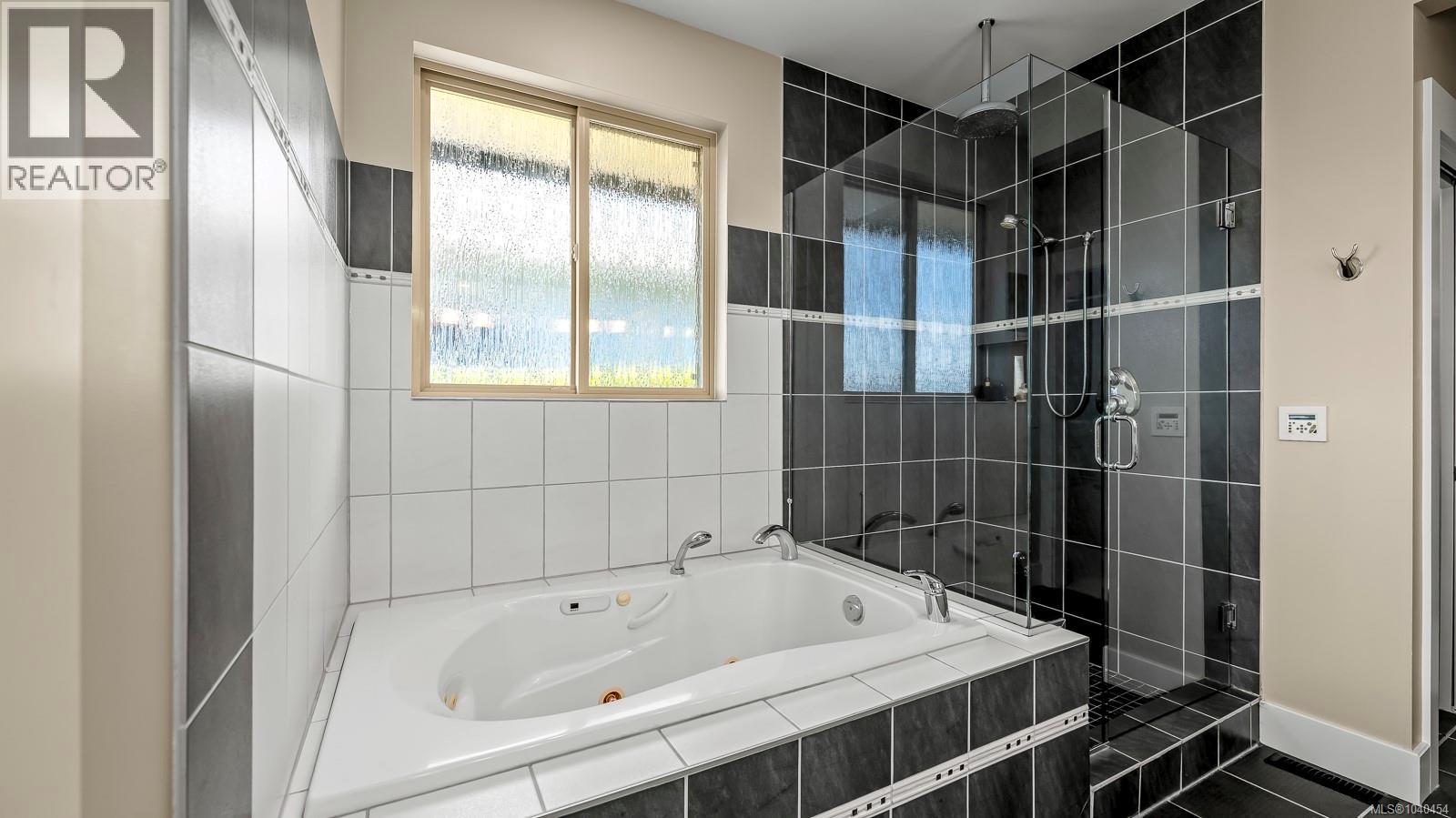 823 Thorpe Ave, Courtenay, British Columbia  V9N 8C9 - Photo 27 - 1040454