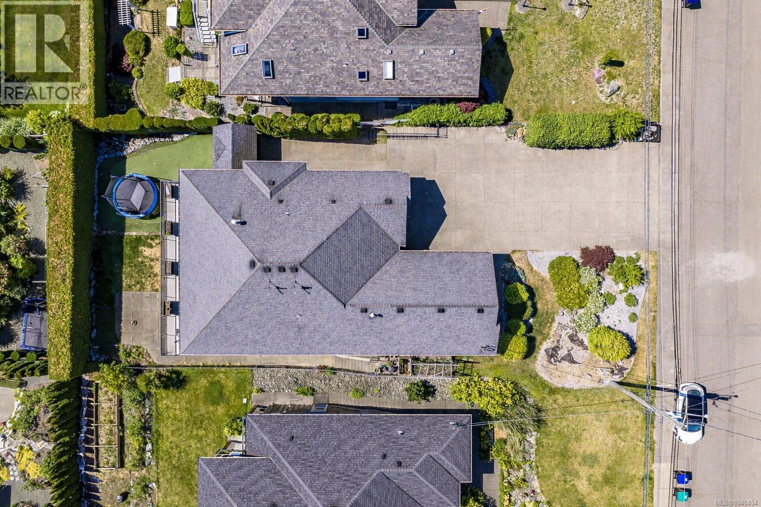823 Thorpe Ave, Courtenay, British Columbia  V9N 8C9 - Photo 76 - 1040454