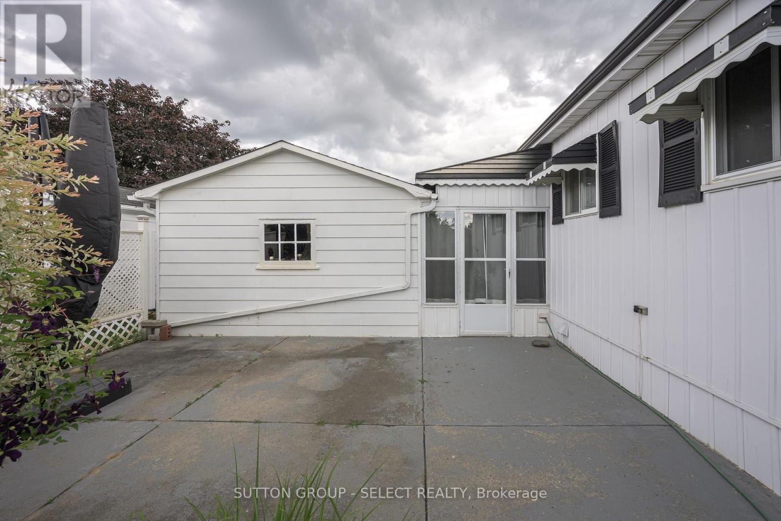 32 Miller Street, Strathroy-Caradoc, Ontario  N7G 3K8 - Photo 8 - X13464106
