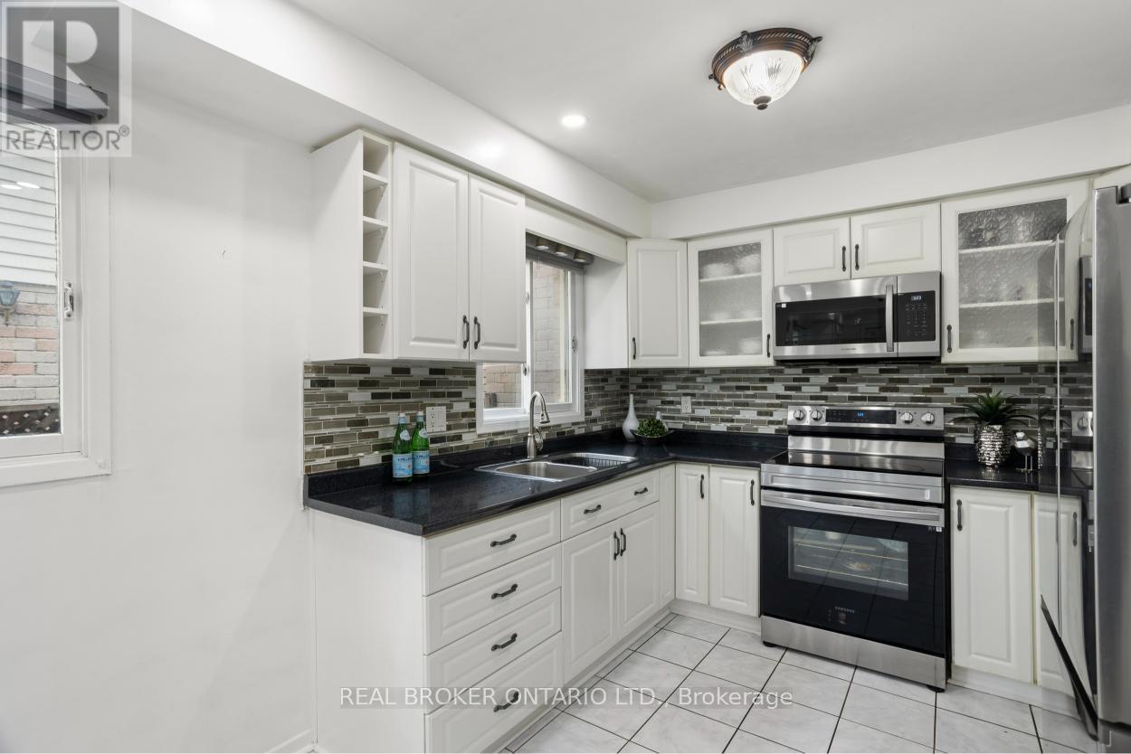 1804 Princelea Place, Mississauga, Ontario  L5M 3R8 - Photo 16 - W13463728