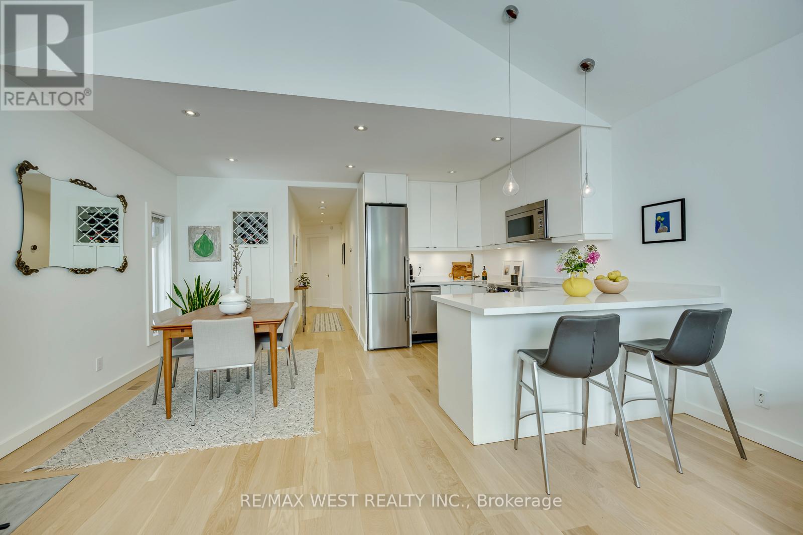 80 Rockwell Avenue, Toronto, Ontario  M6N 1N8 - Photo 11 - W13463762