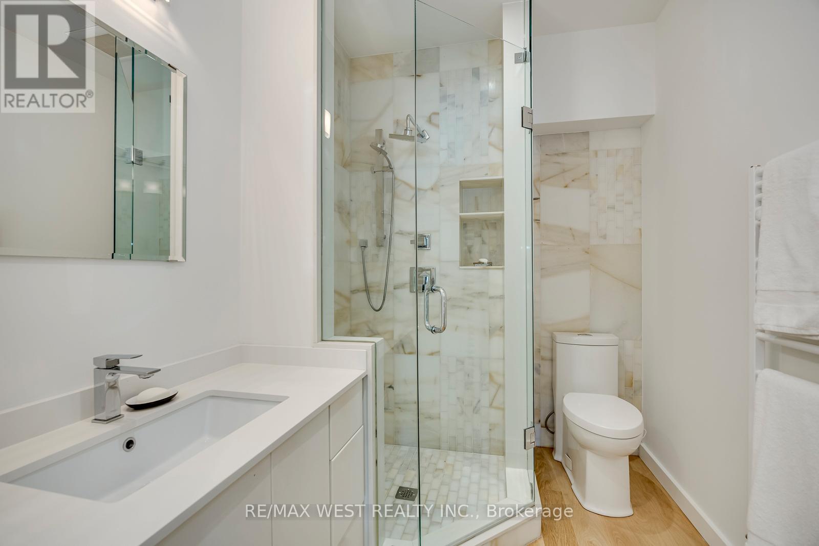 80 Rockwell Avenue, Toronto, Ontario  M6N 1N8 - Photo 14 - W13463762