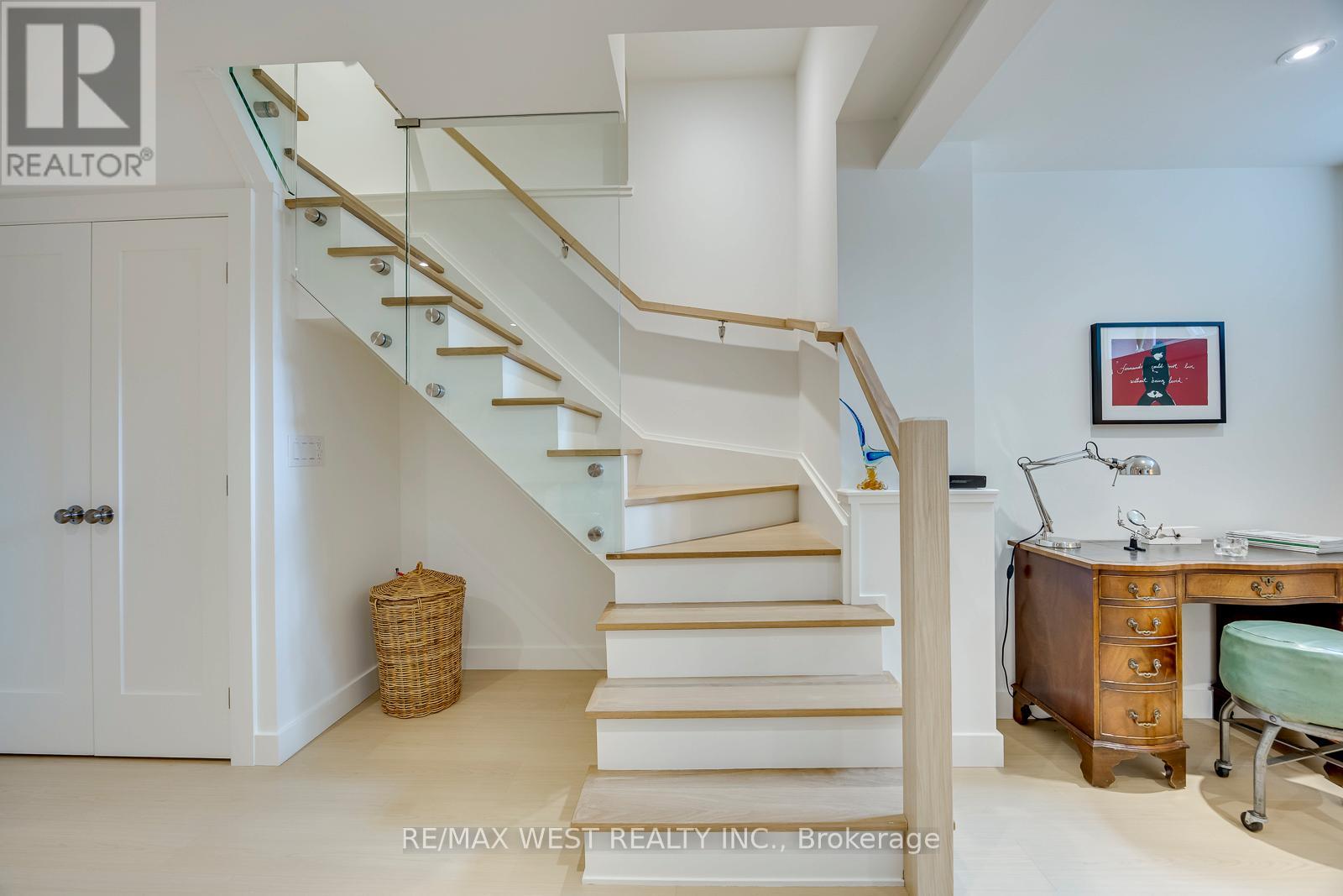 80 Rockwell Avenue, Toronto, Ontario  M6N 1N8 - Photo 17 - W13463762