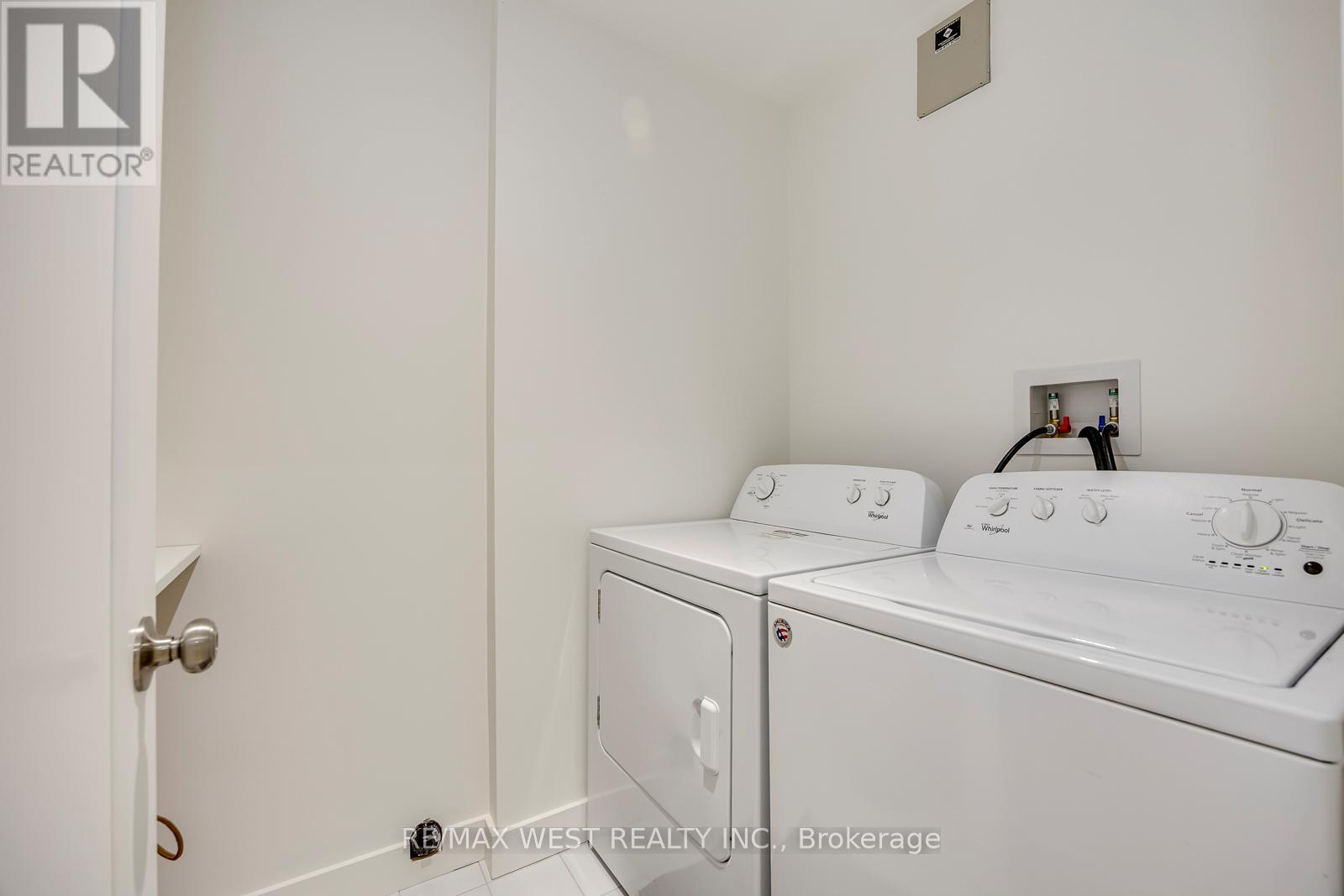80 Rockwell Avenue, Toronto, Ontario  M6N 1N8 - Photo 22 - W13463762