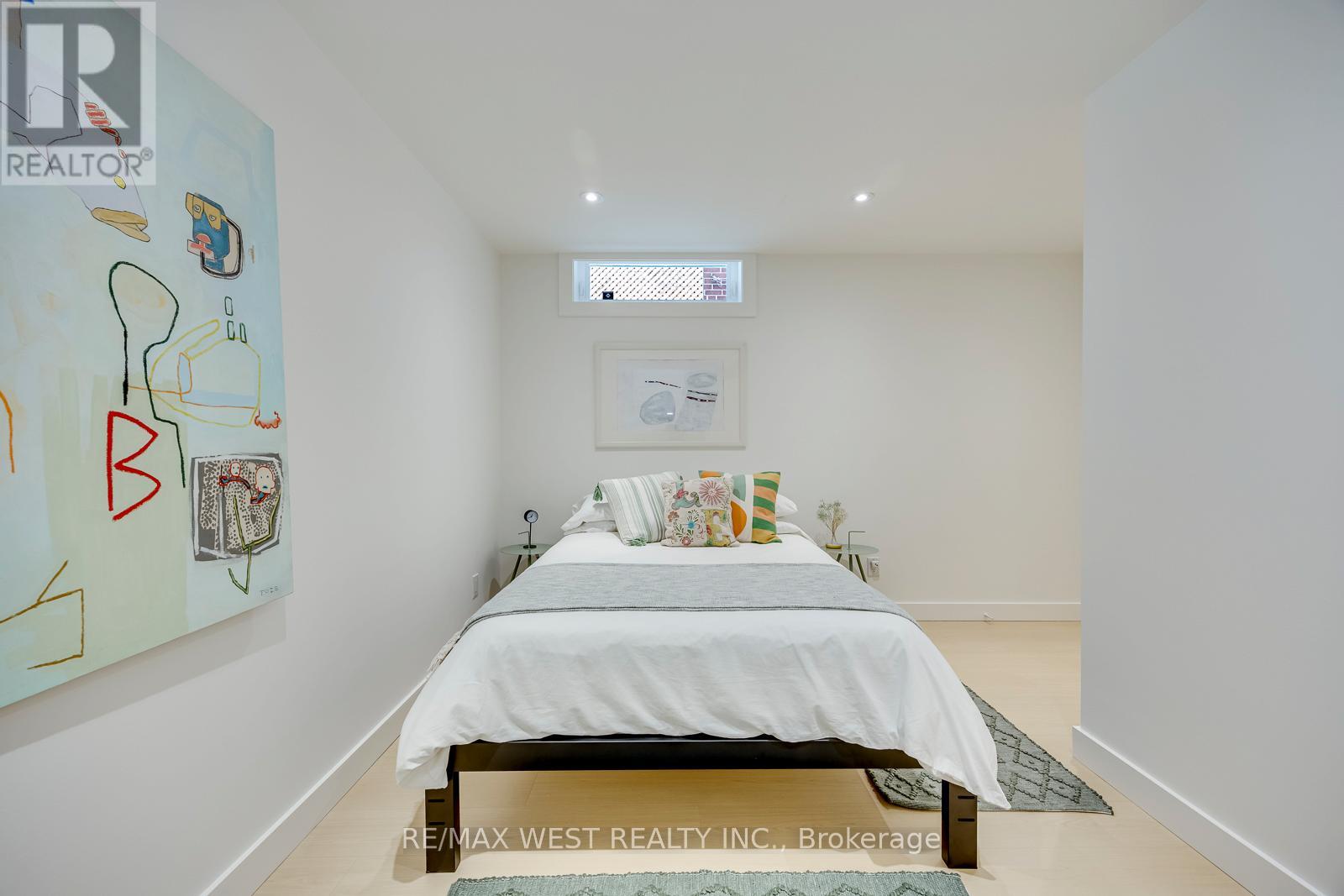 80 Rockwell Avenue, Toronto, Ontario  M6N 1N8 - Photo 25 - W13463762
